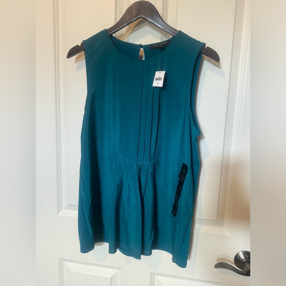 Banana Republic Dark Green Front Pleated Tank Top medium size